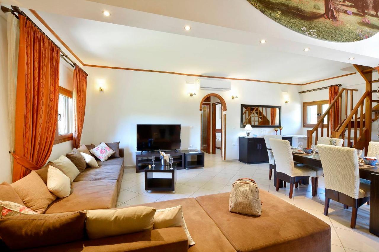 La Casa Del Sole Villa CChalikounas Buitenkant foto