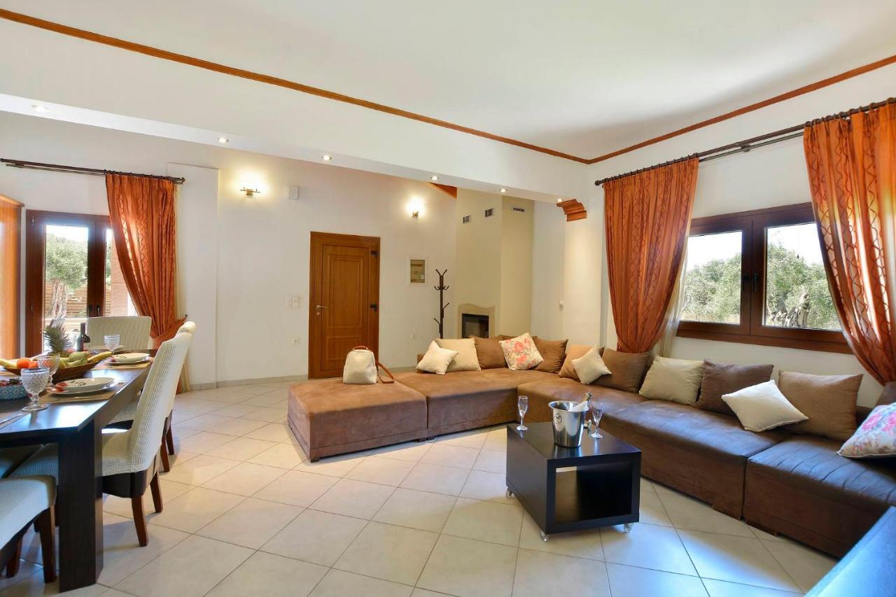 La Casa Del Sole Villa CChalikounas Buitenkant foto