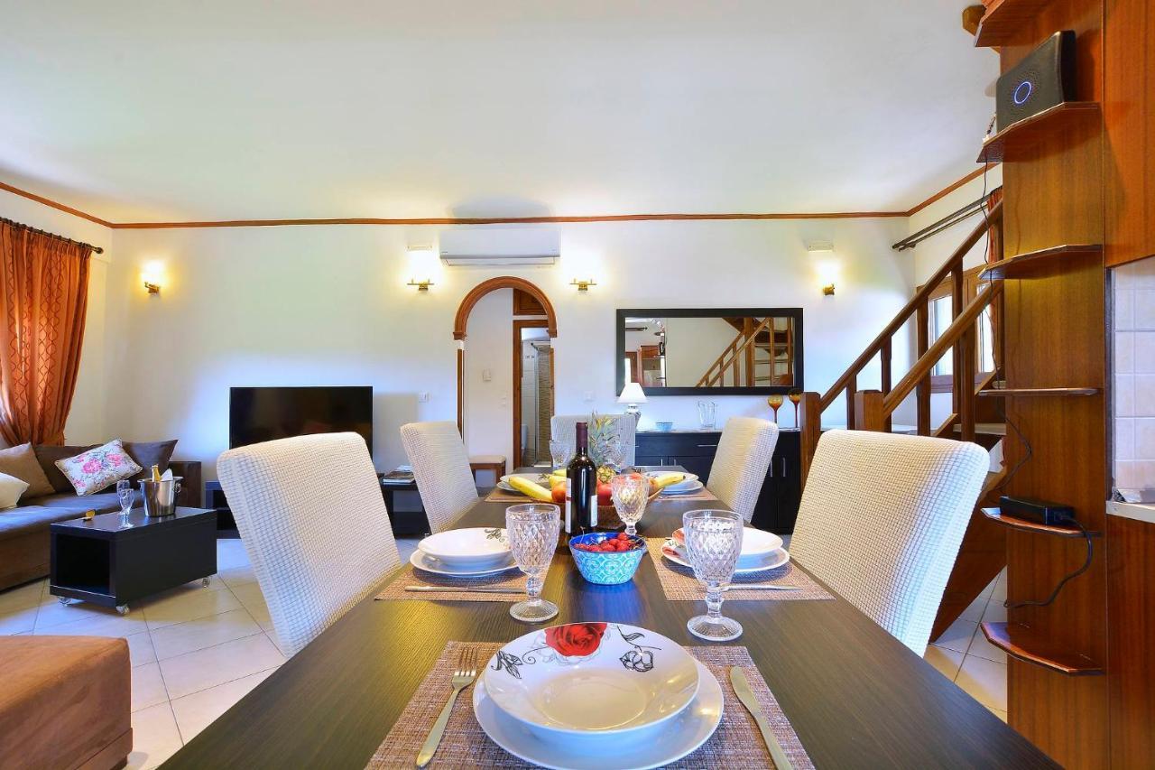 La Casa Del Sole Villa CChalikounas Buitenkant foto
