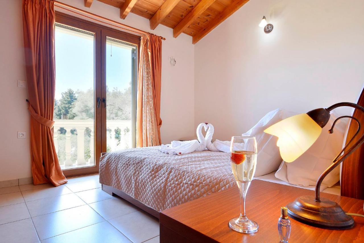 La Casa Del Sole Villa CChalikounas Buitenkant foto